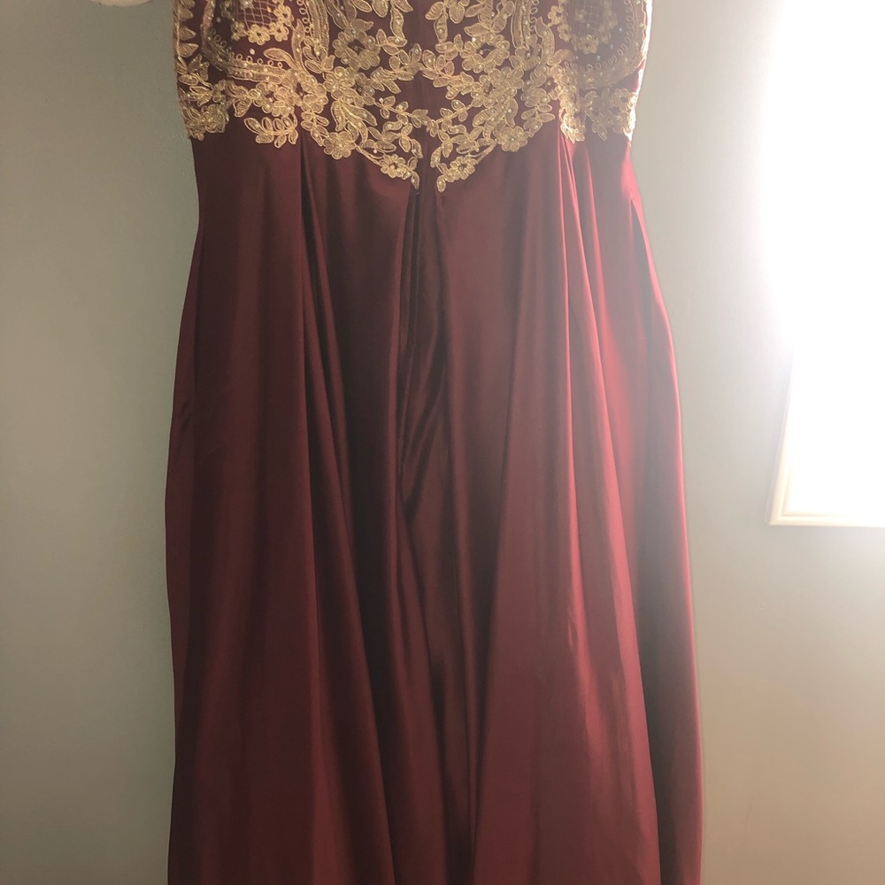 David’s Bridal prom dress - Picture 4 of 4
